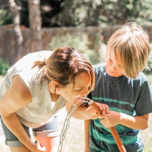 beber agua para la boca seca