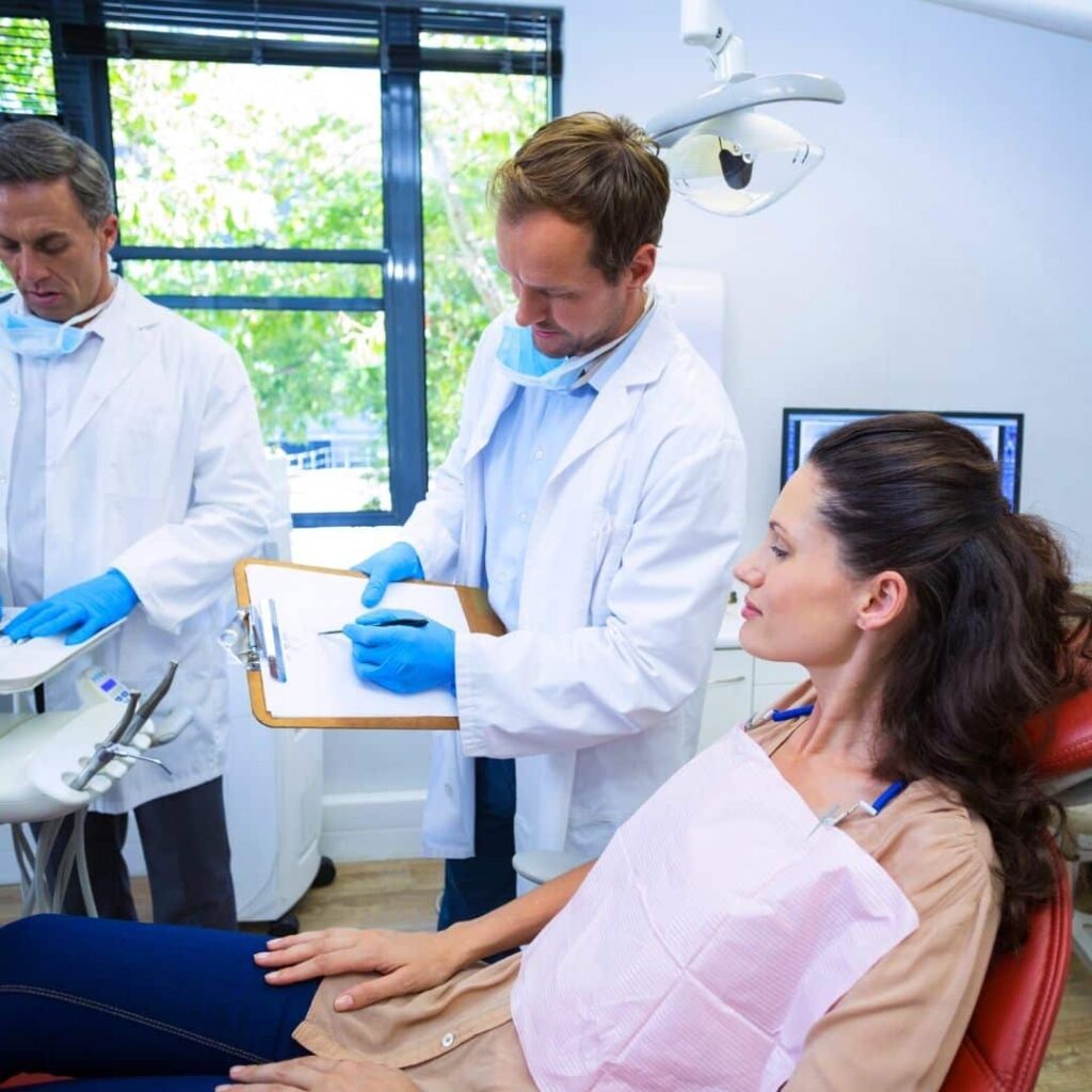¿Qué puede detectar un dentista durante una revisión dental?. Dentistas en Alcorcón CEM Valderas