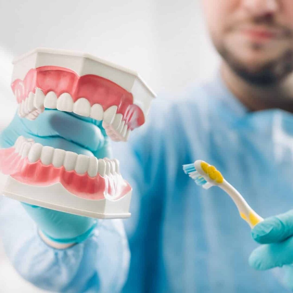 ¿Qué son las encías retraídas?