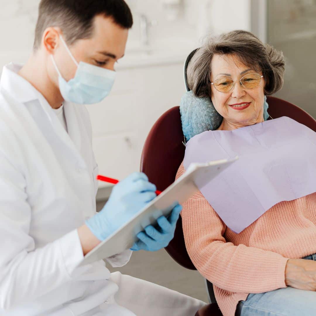 5 razones para hacerte un injerto de encía